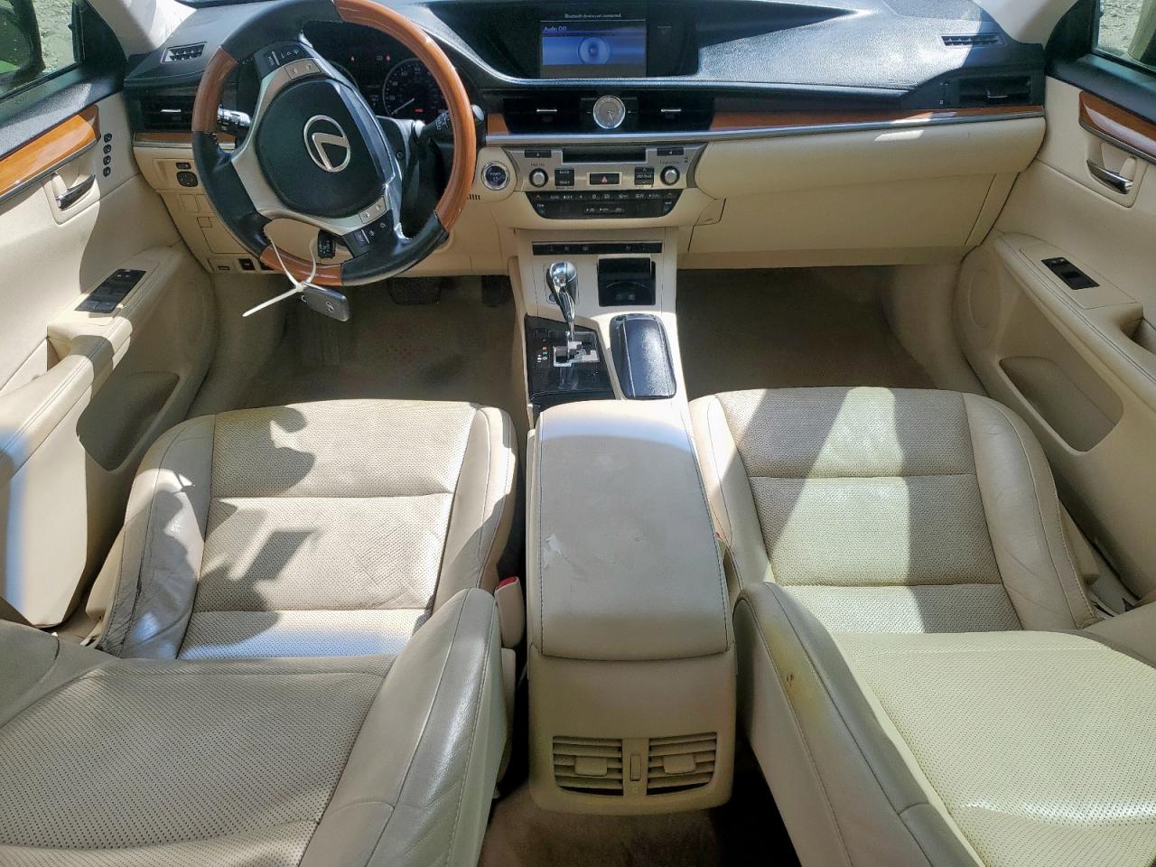 Lexus Es 300h Image 4