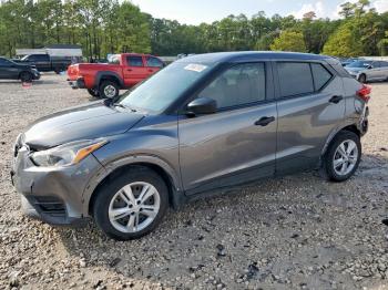  Salvage Nissan Kicks