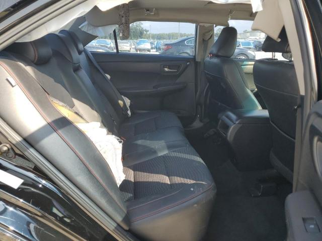 Toyota Camry Le Image 9