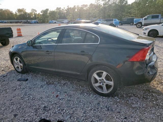 Volvo S60 T5 Image 2