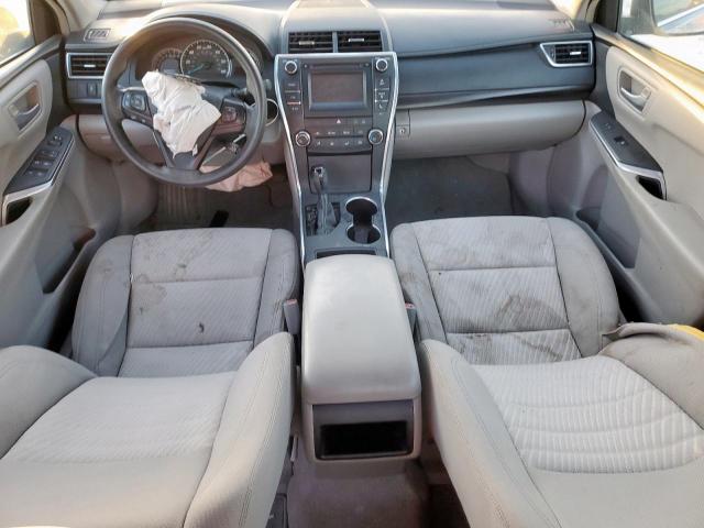 Toyota Camry Le Image 11