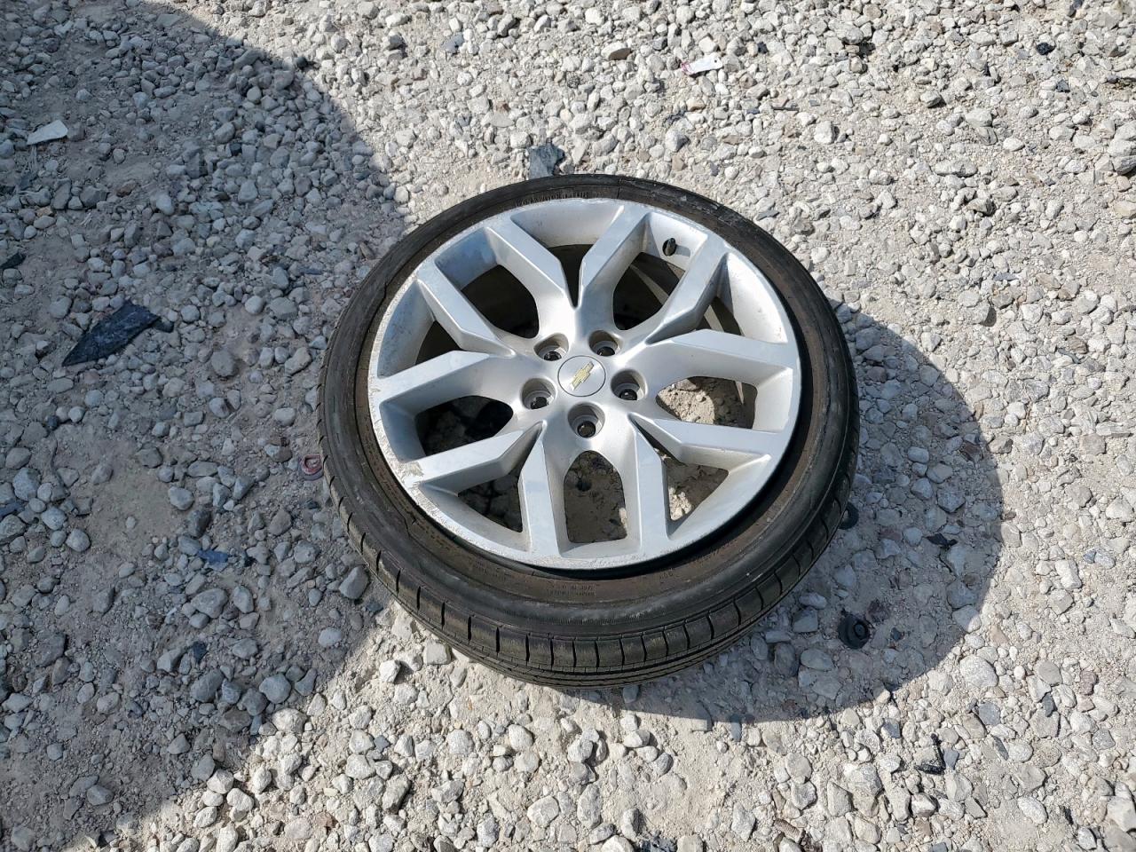 Chevrolet Impala Premier Image 9