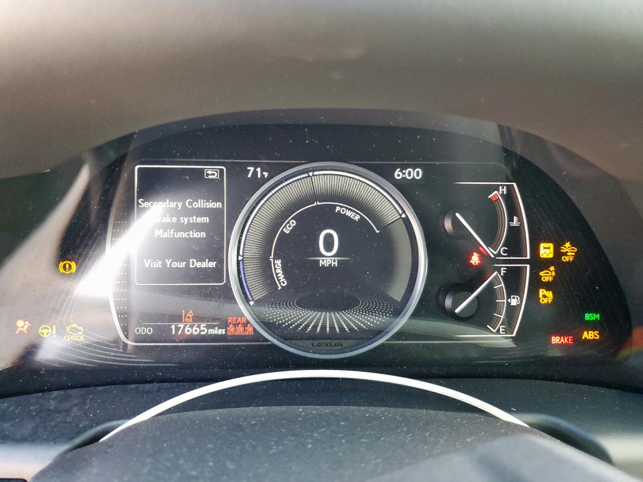 Lexus Es 300h Base Image 13