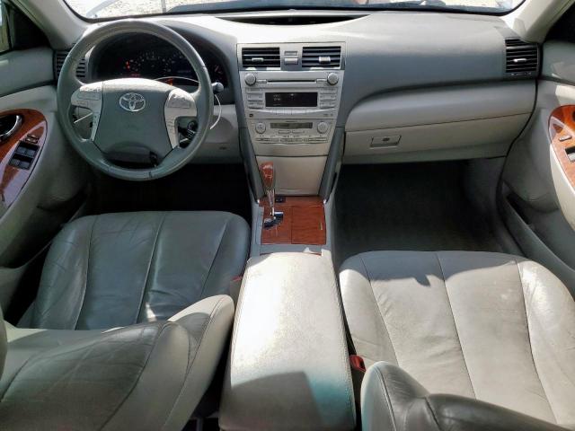 Toyota Camry Base Image 4