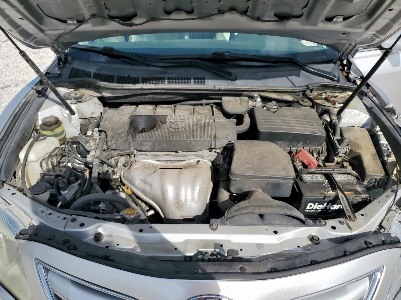 Toyota Camry Base Image 10