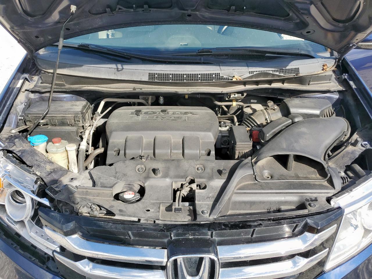 Honda Odyssey Touring Image 12