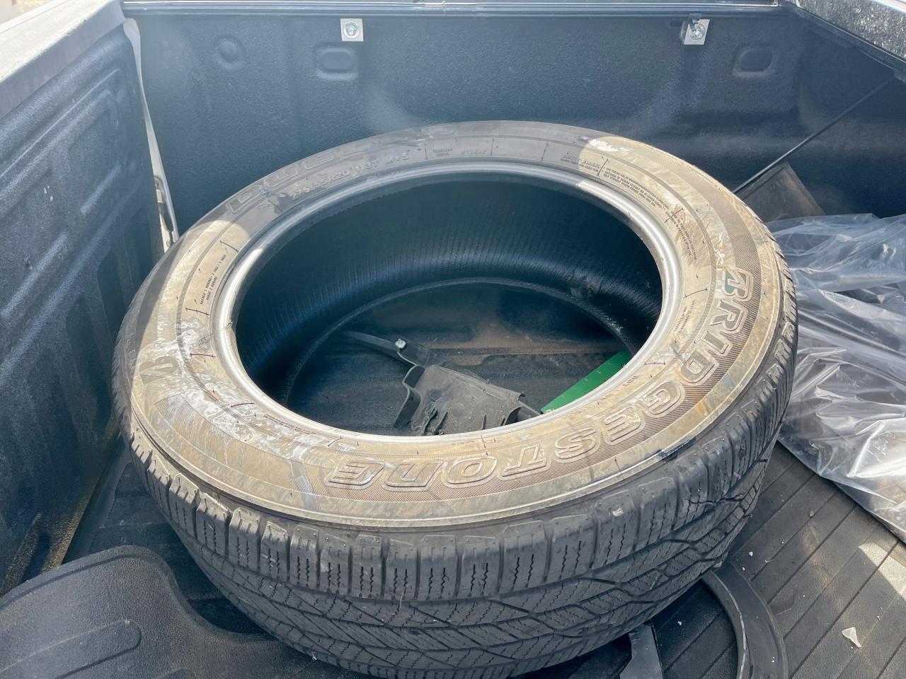 GMC Sierra C1500 Slt Image 8