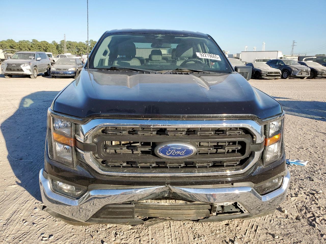 Ford F-150 Supercrew Image 9