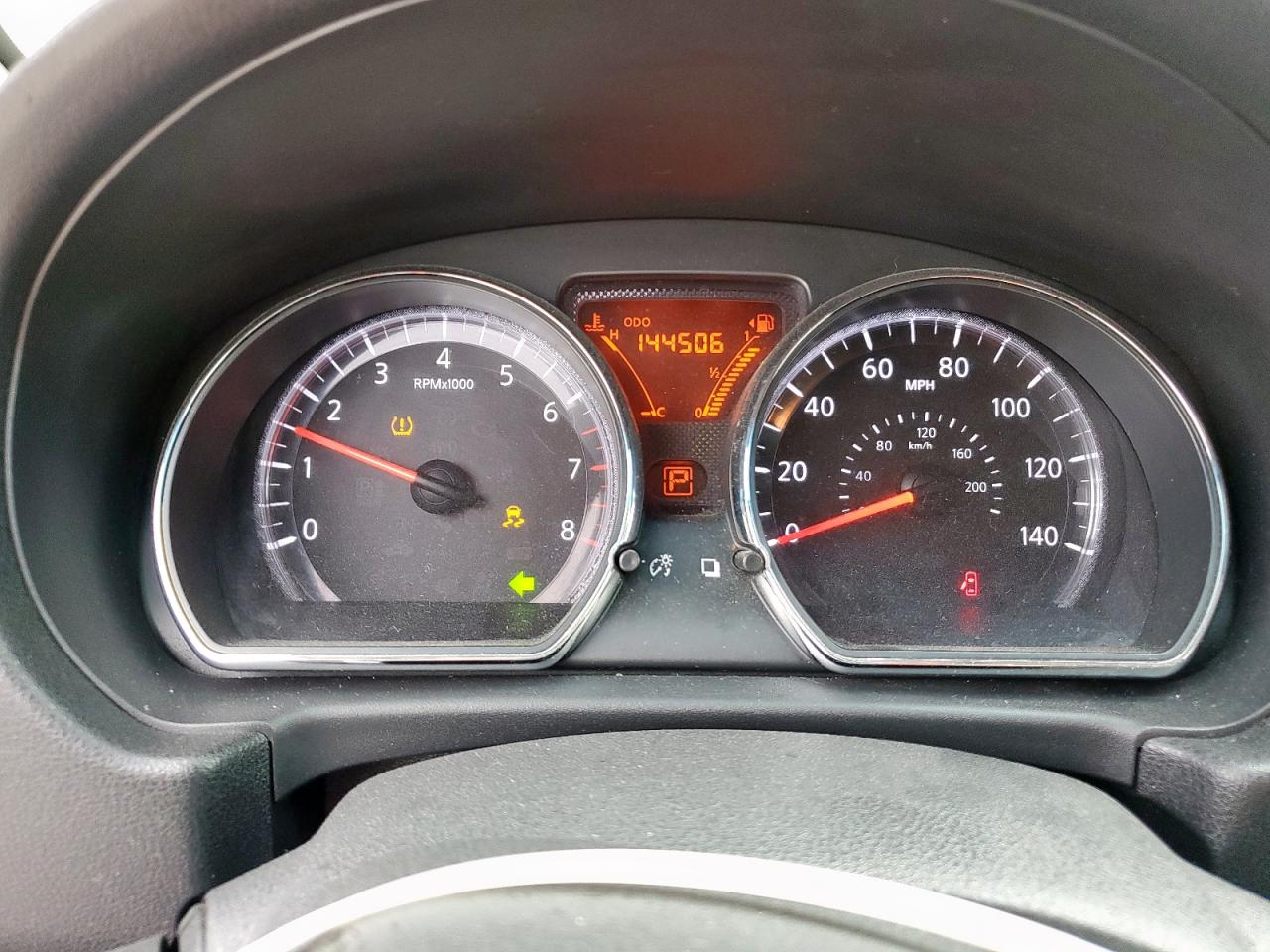 Nissan Versa S Image 9