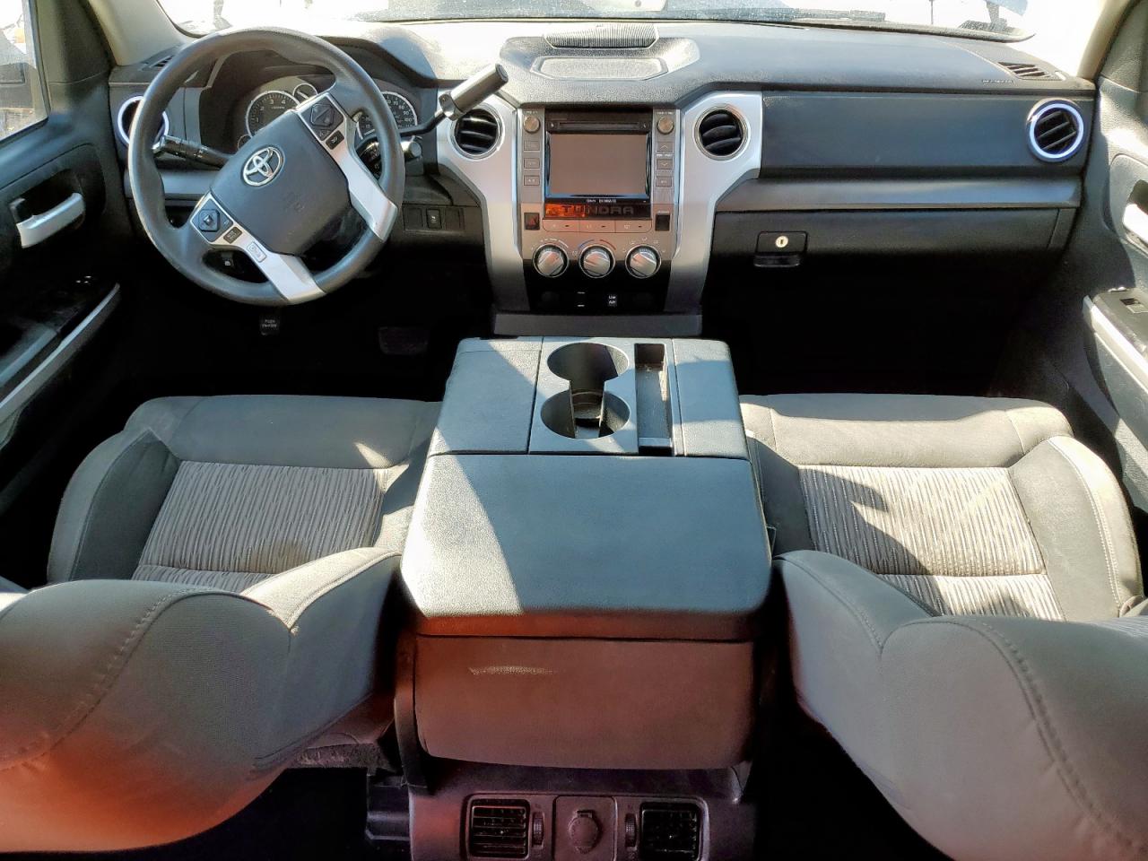 Toyota Tundra Crewmax Sr5 Image 10