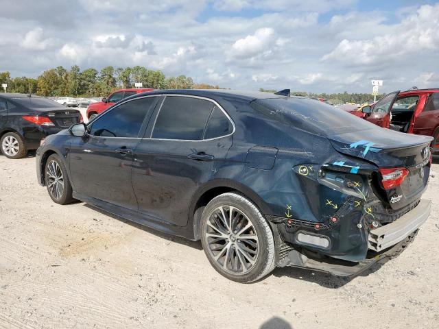 Toyota Camry L Image 2