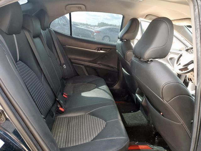 Toyota Camry L Image 9