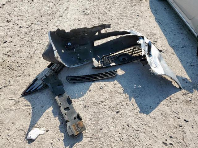 Toyota Camry Ce Image 13