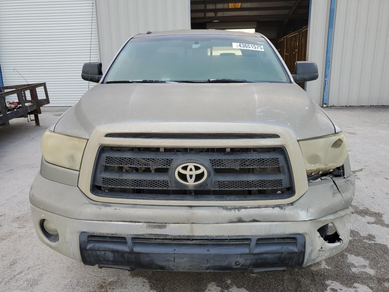 Toyota Tundra Double Cab Sr5 Image 11