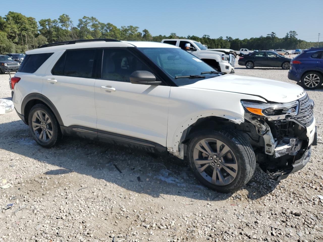 Ford Explorer Xlt Image 2