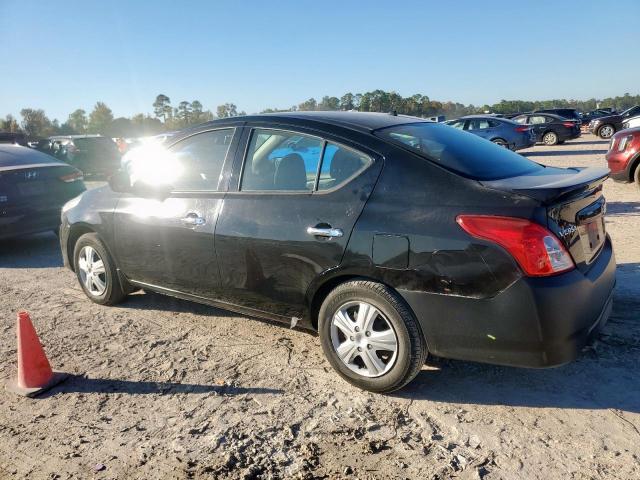 Nissan Versa S Image 3