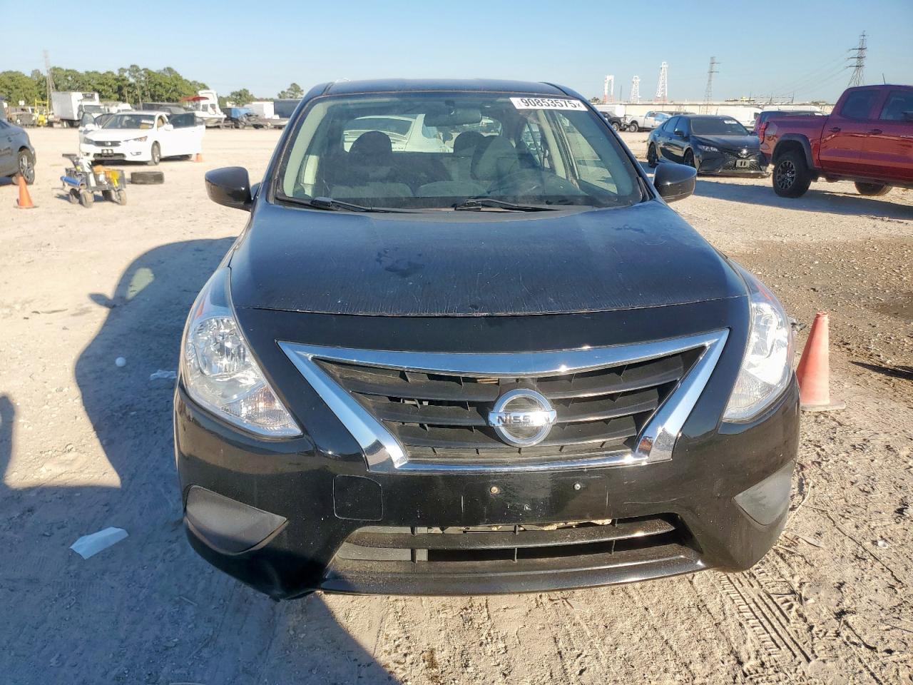 Nissan Versa S Image 4