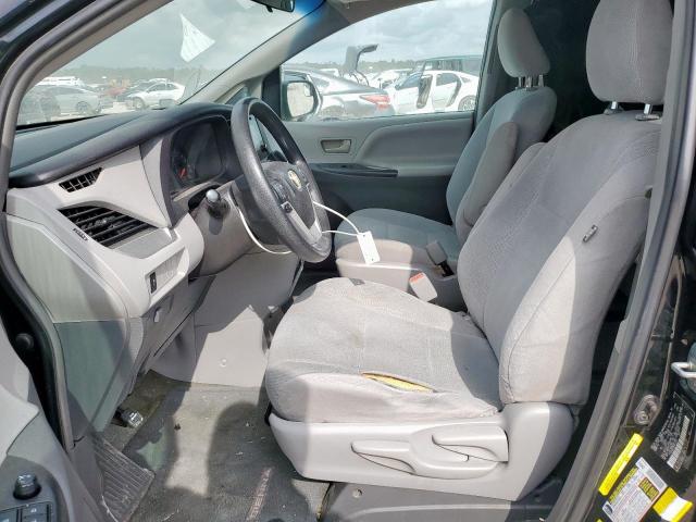 Toyota Sienna Image 9