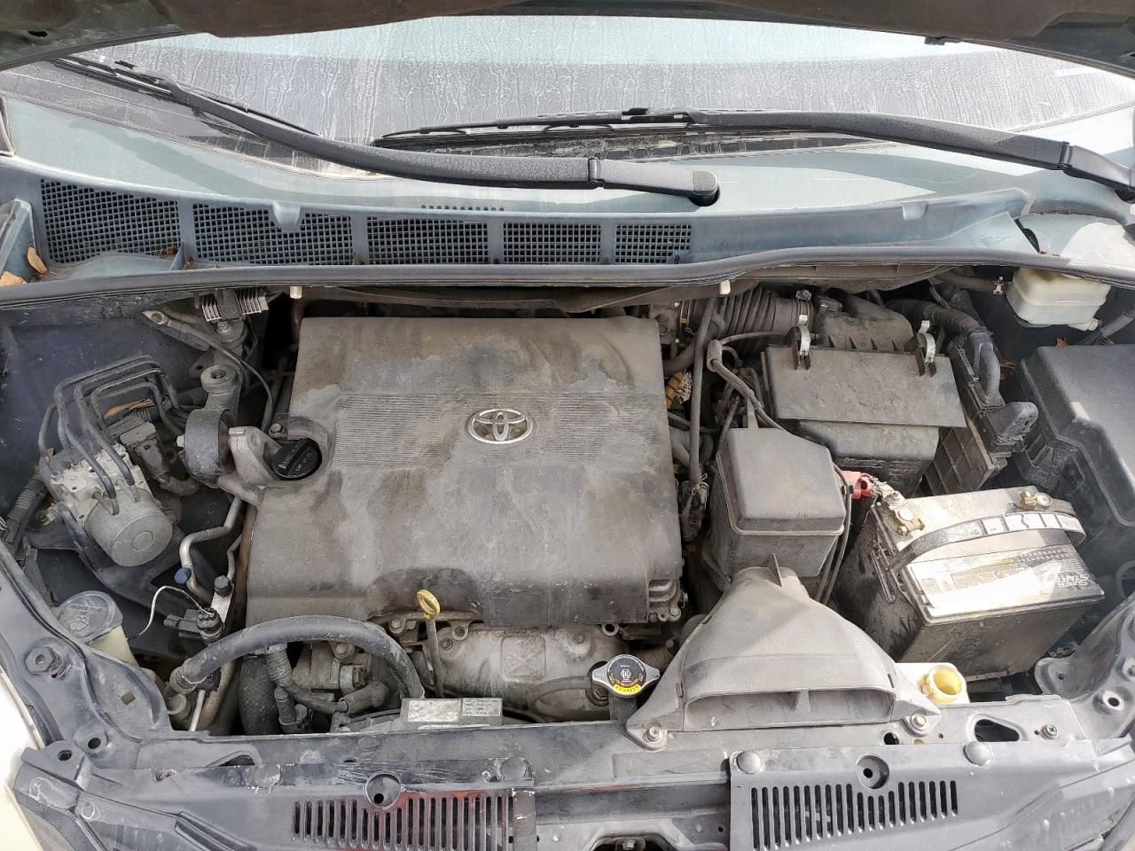 Toyota Sienna Image 11