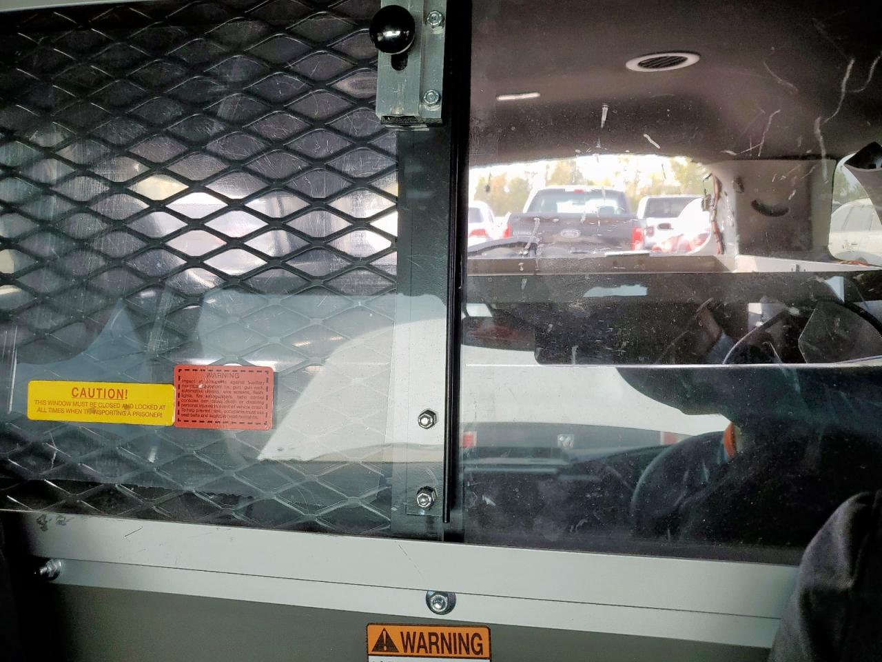 Ford Explorer Police Interceptor Image 11