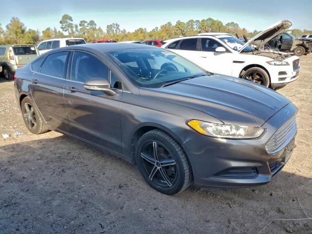 Ford Fusion Se Image 4