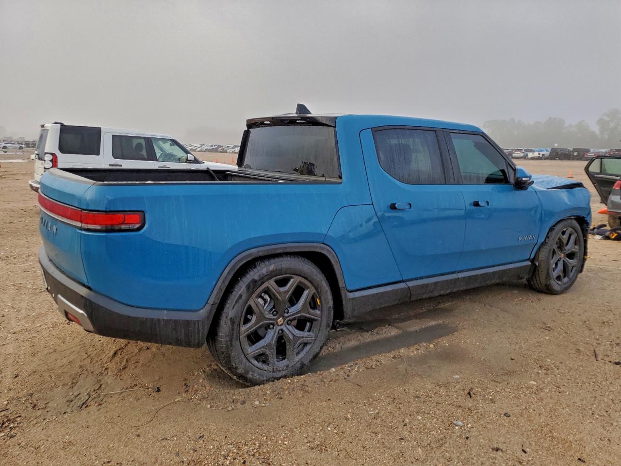 Rivian Rit Adventure Image 5