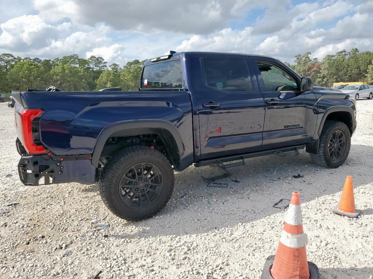 Toyota Tundra Crewmax Sr Image 9