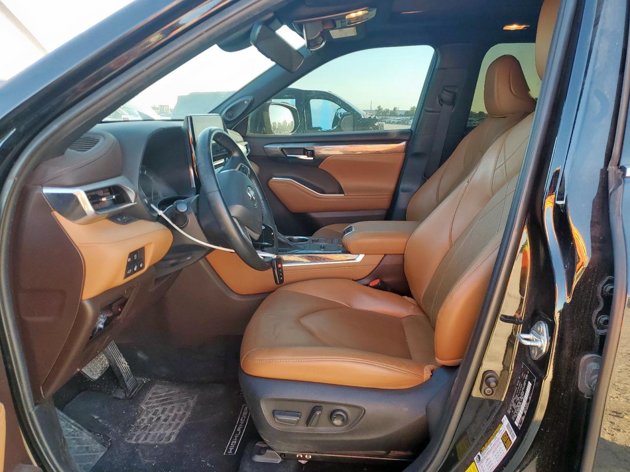 Toyota Highlander Platinum Image 13