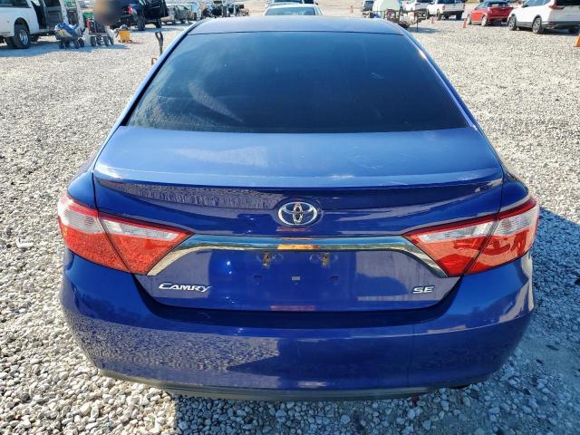 Toyota Camry Le Image 7