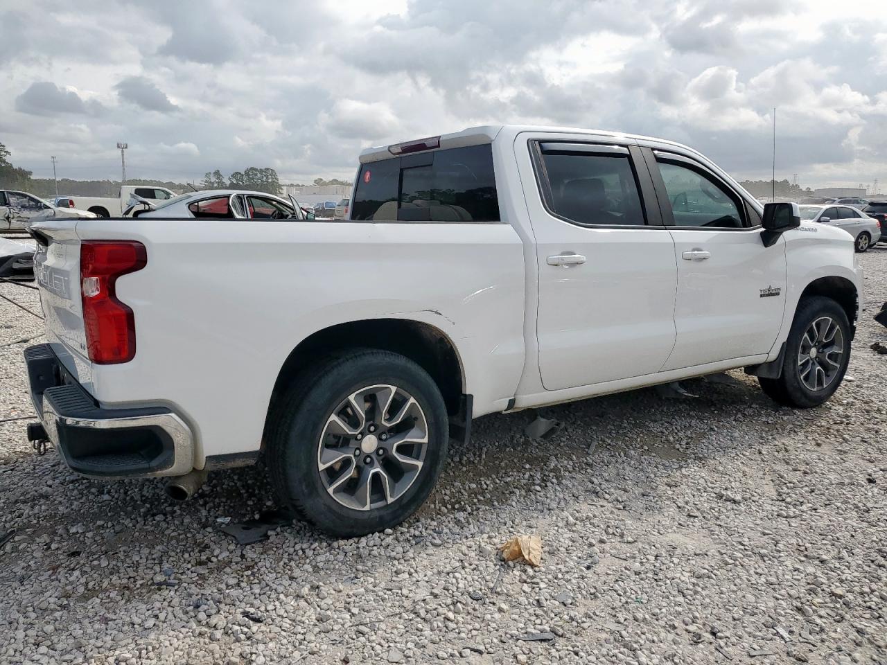 Chevrolet Silverado C1500 Lt Image 12