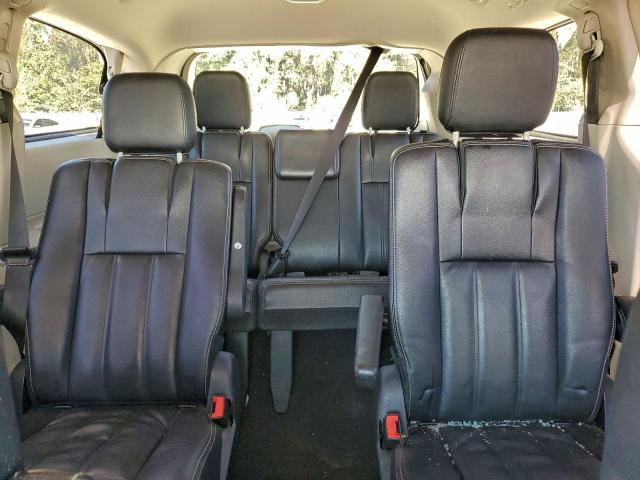 Chrysler Minivan Touring Image 4