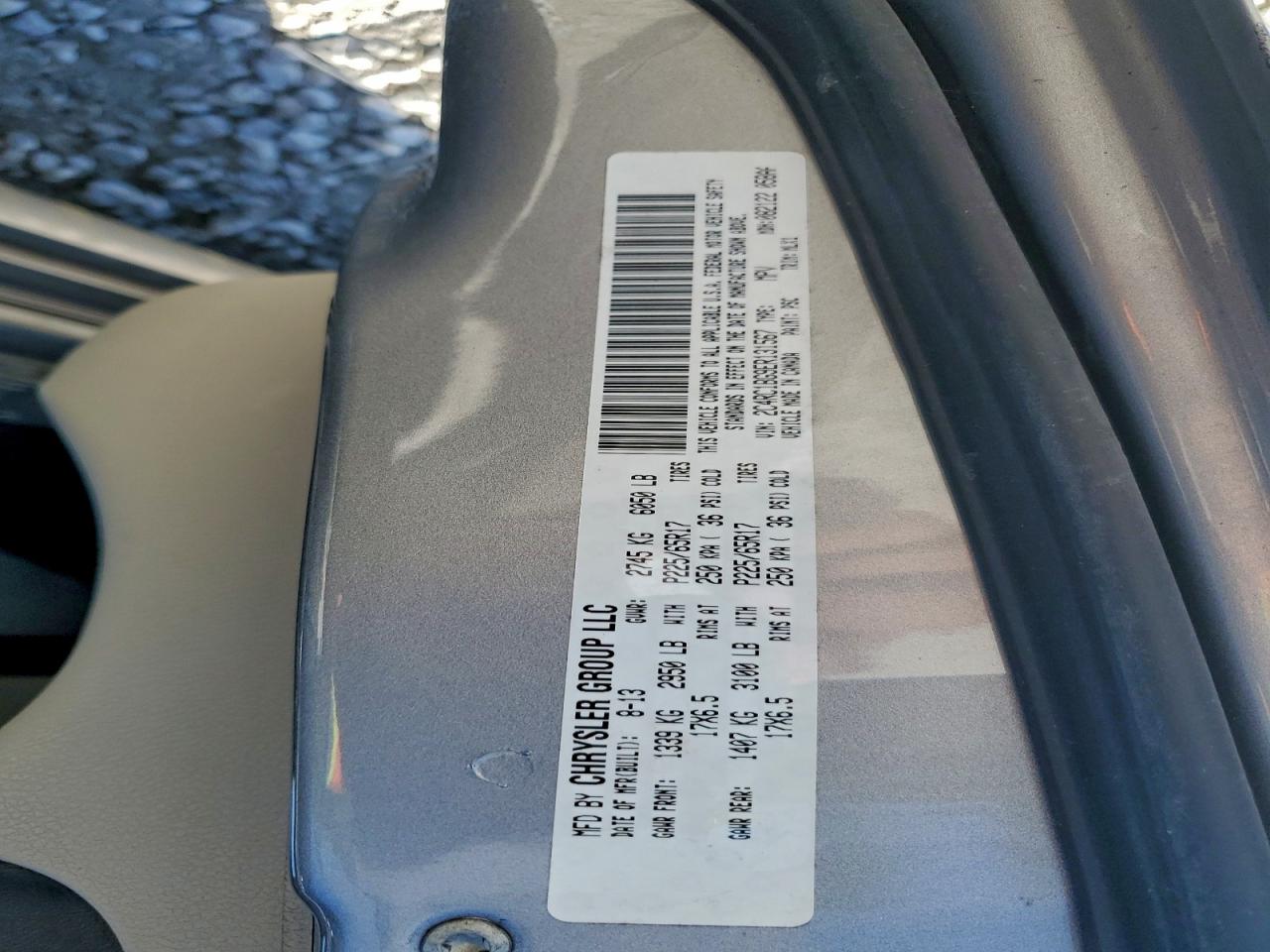 Chrysler Minivan Touring Image 12