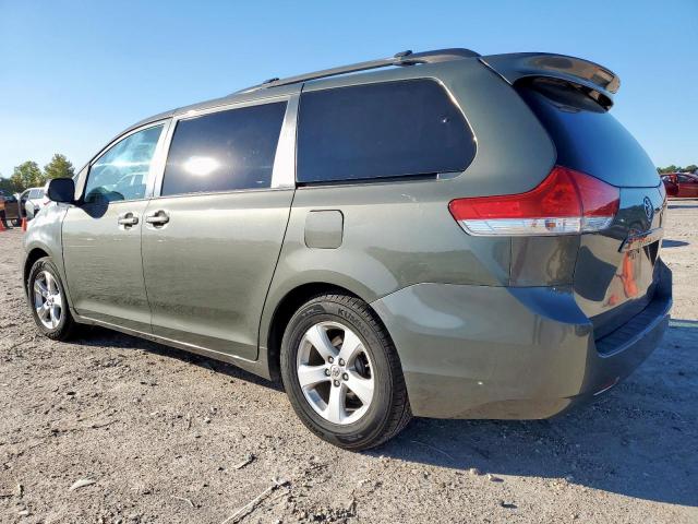 Toyota Sienna Xle Image 4