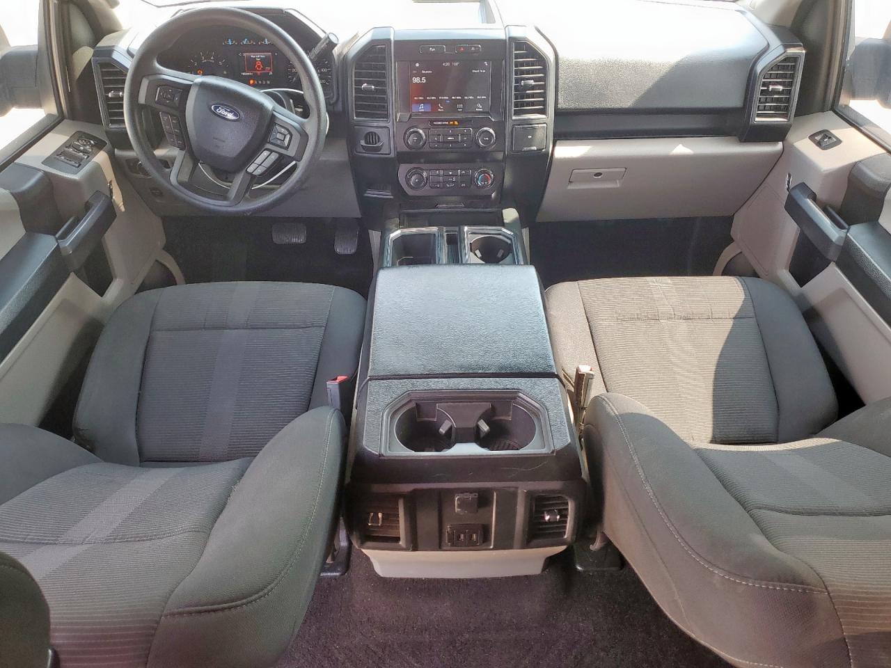 Ford F-150 Supercrew Image 3