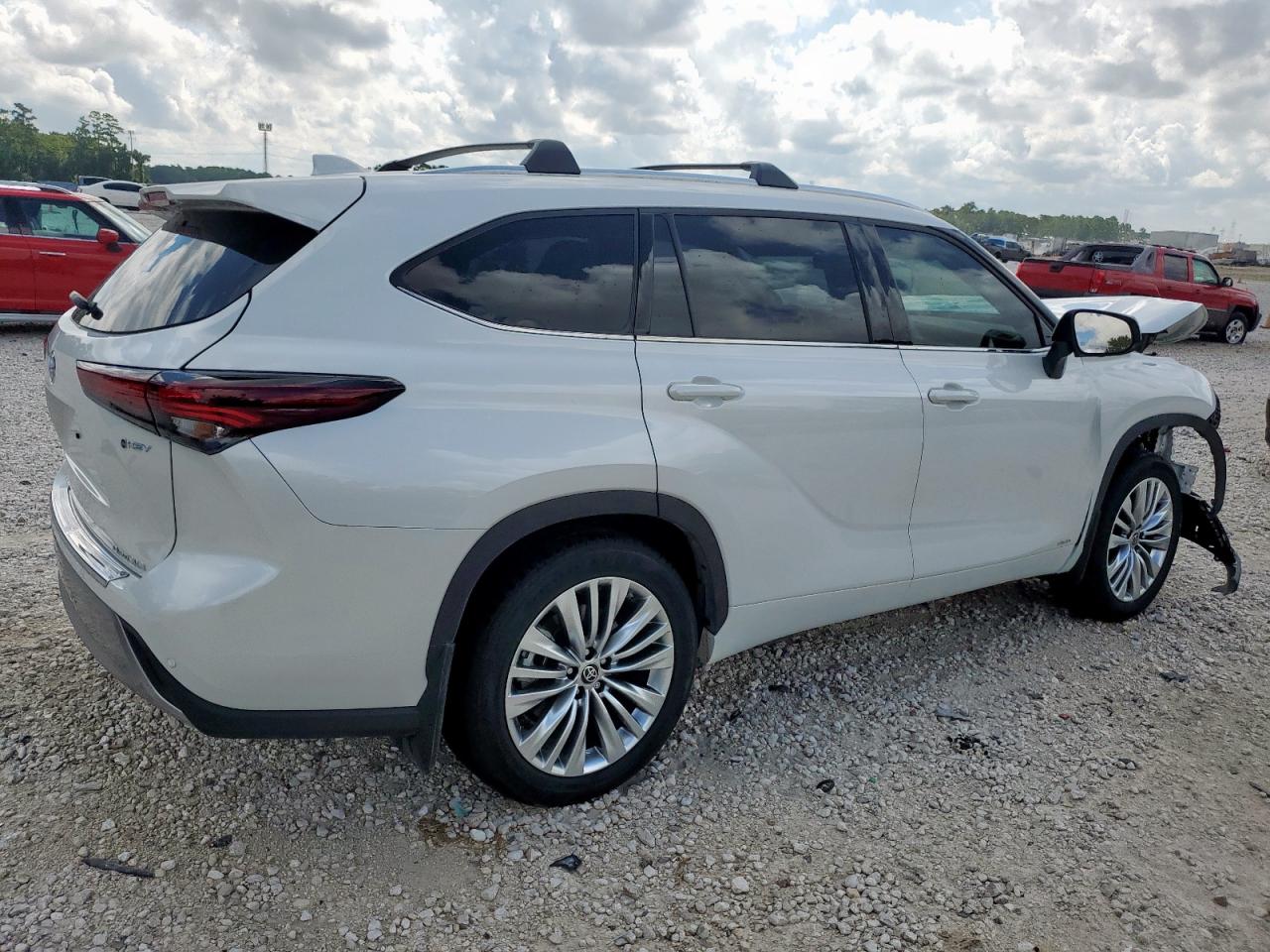 Toyota Highlander Hybrid Limited Image 14