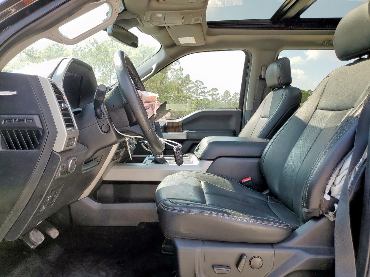 Ford F-150 Supercrew Image 4