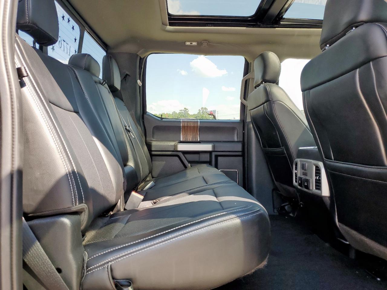 Ford F-150 Supercrew Image 12