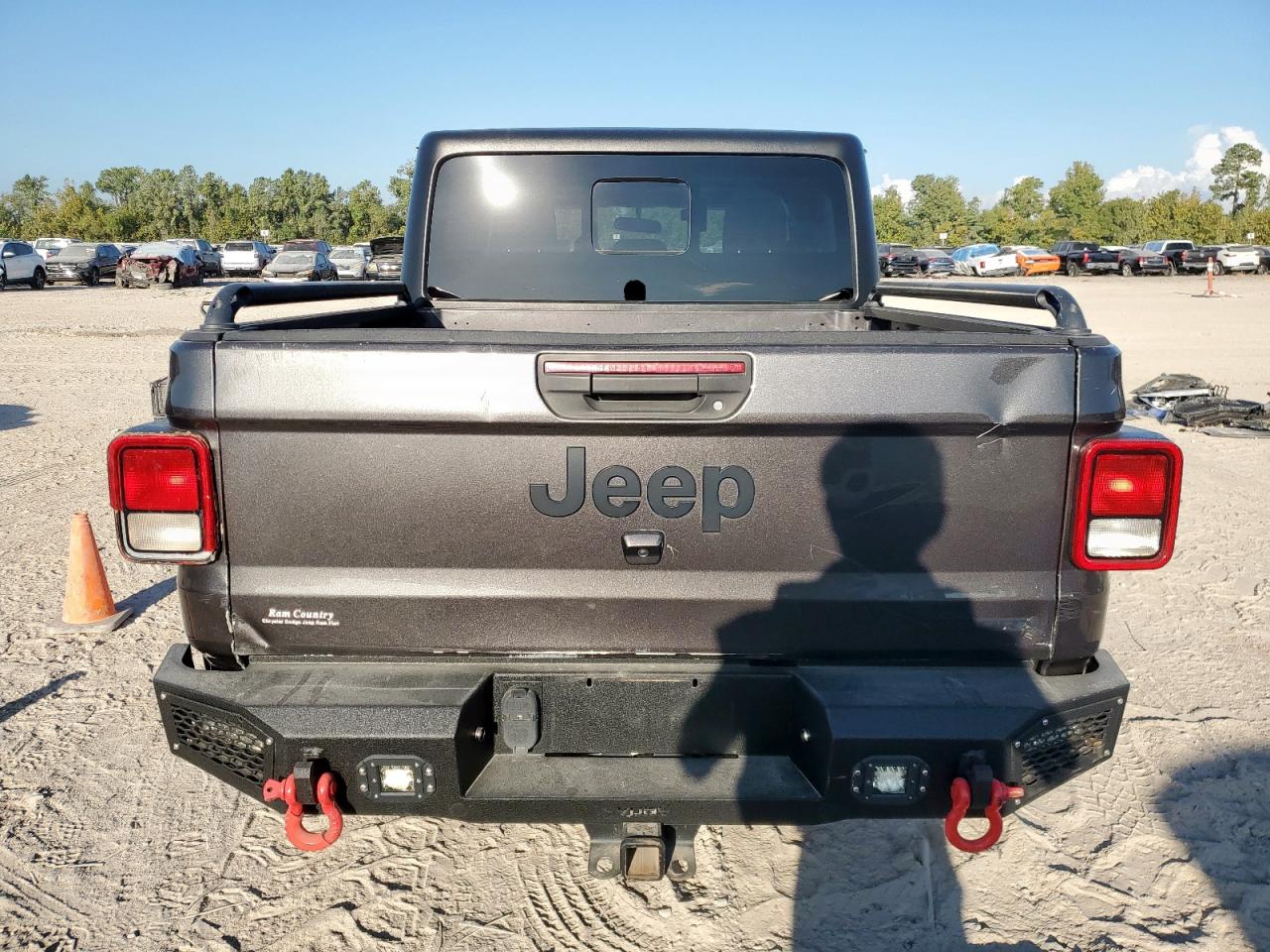 Jeep Gladiator Sport Image 7