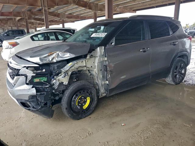  Salvage Kia Seltos