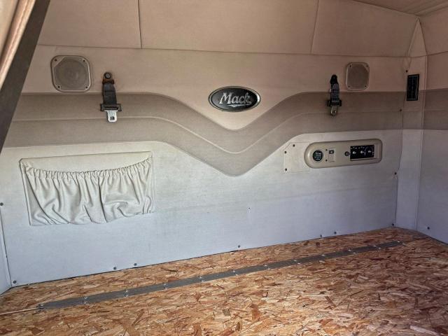 Mack 600 Cx600 Cx600 Image 8