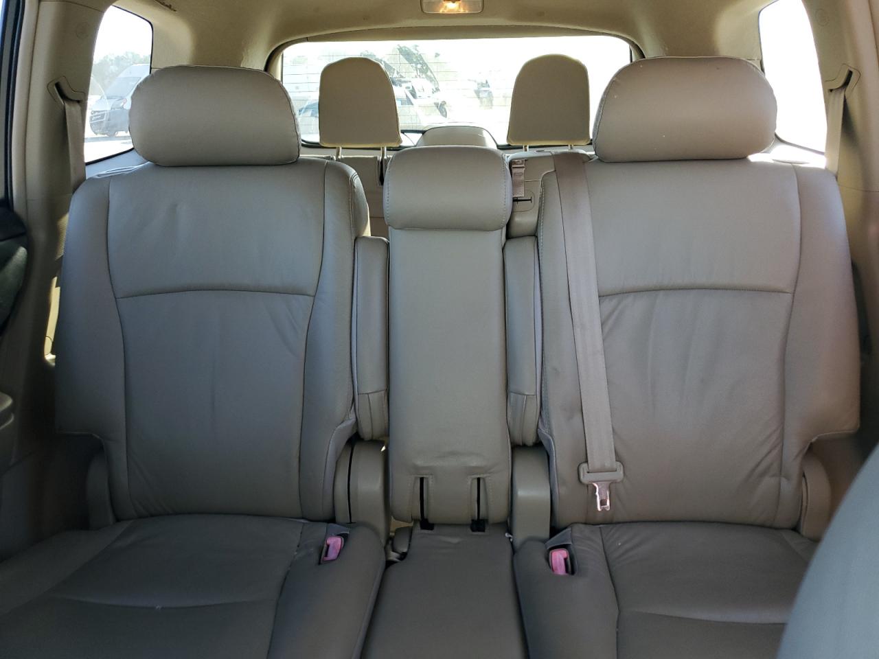 Toyota Highlander Image 10