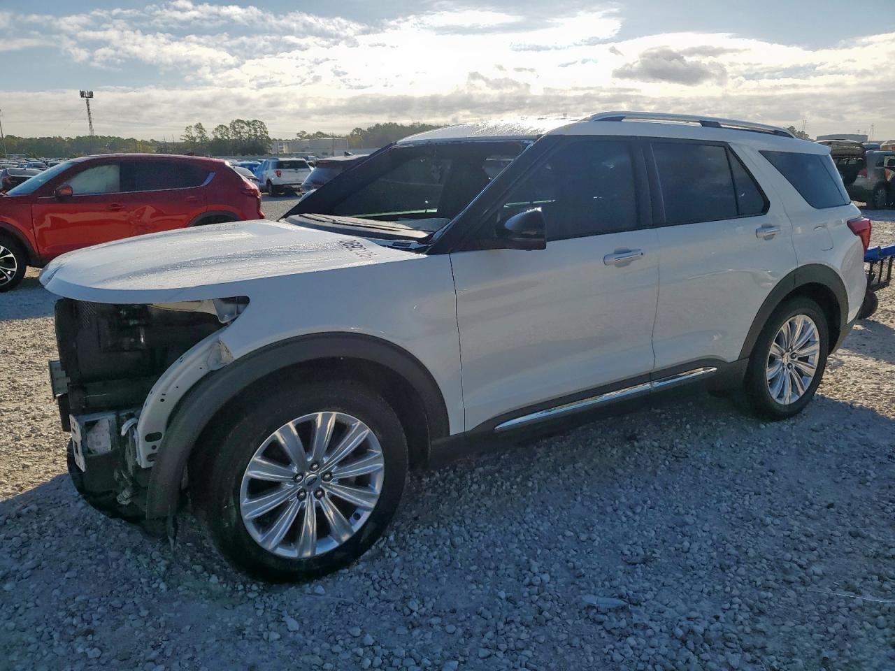 Ford Explorer Limited Image 1