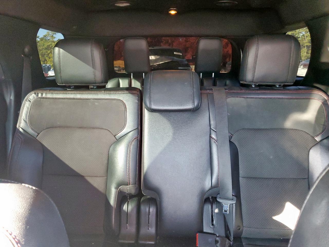 Ford Explorer Xlt Image 12