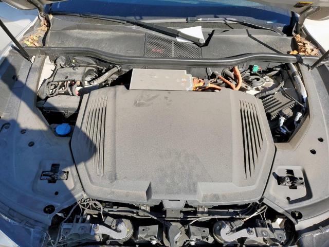 Audi e-tron Premium Image 10