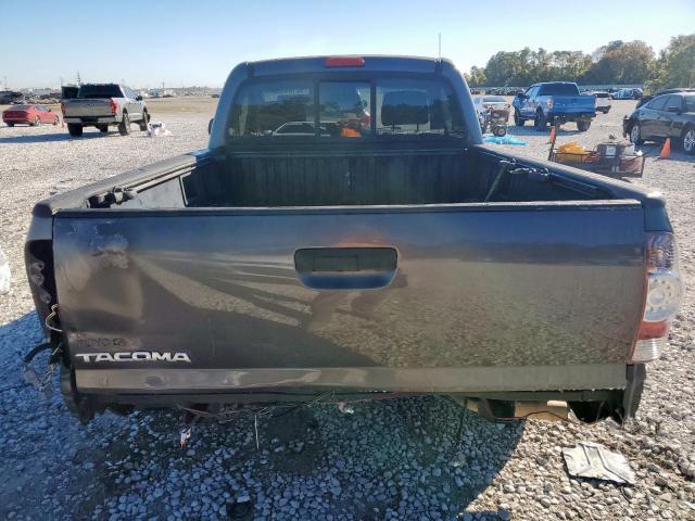 Toyota Tacoma Image 9