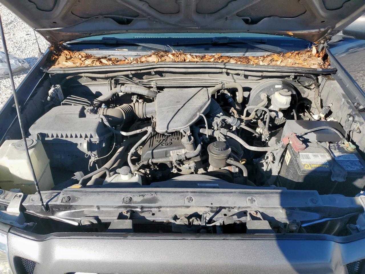 Toyota Tacoma Image 12