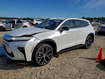  Salvage Toyota Crown Sign