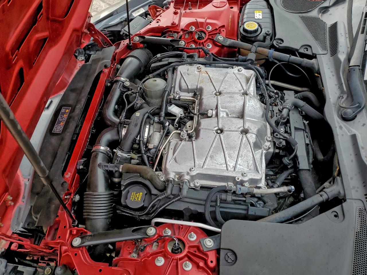 Jaguar F-TYPE S Image 10