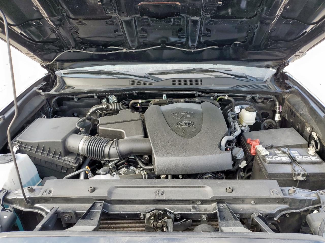 Toyota Tacoma Double Cab Image 10