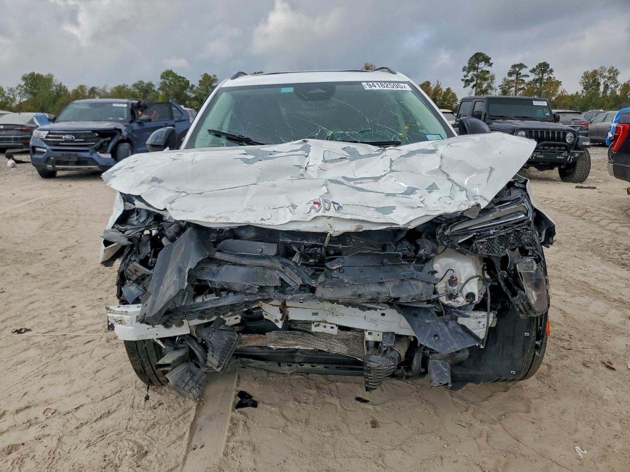 Buick Envision Essence Image 13